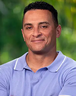 Survivor cast photo of Joe Hunter